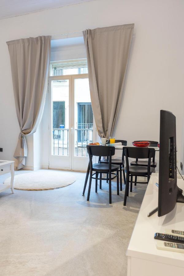 Acogedor Apartamento En Pleno Centro De Malaga By Sharingco Lägenhet Exteriör bild