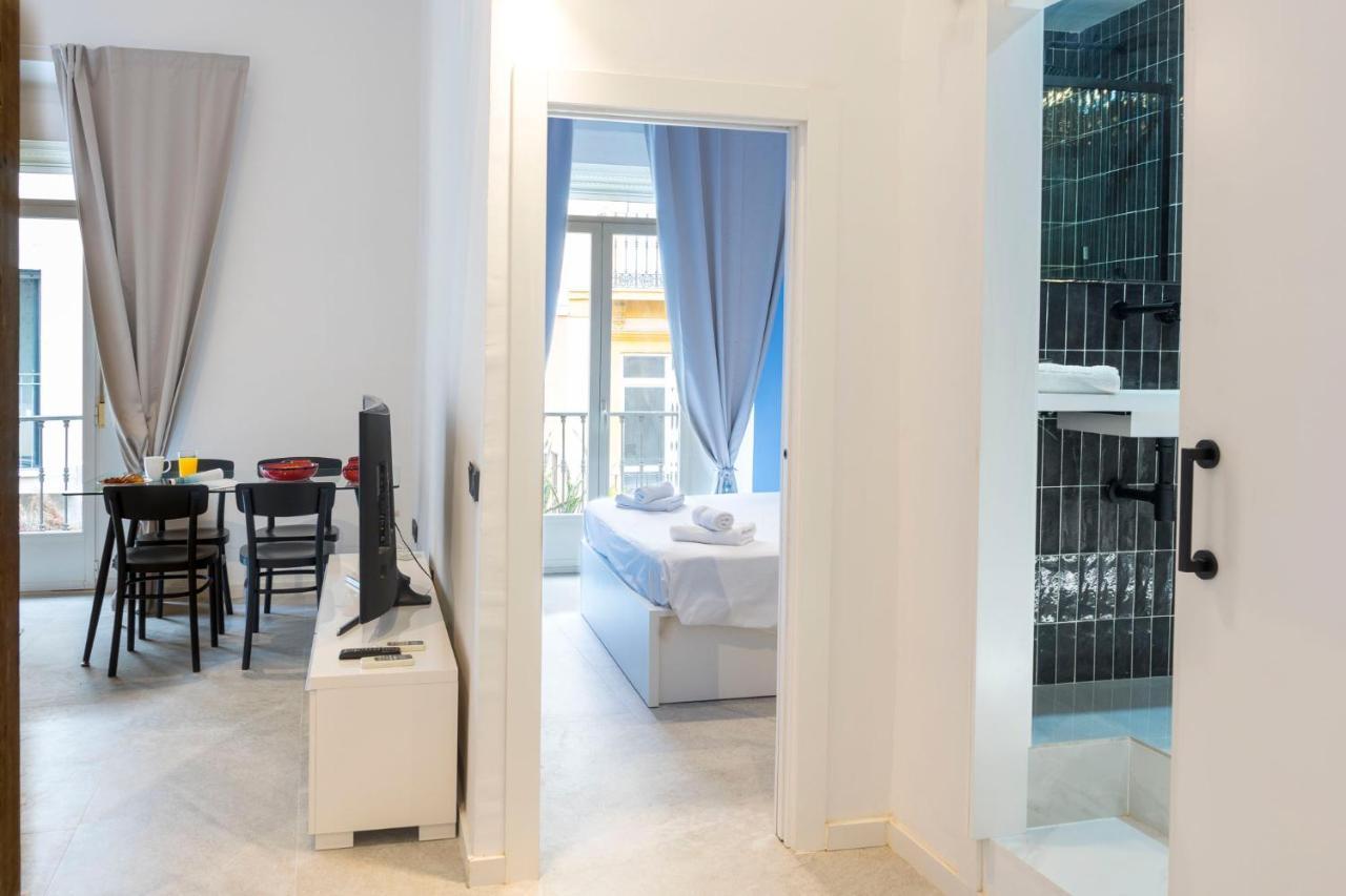 Acogedor Apartamento En Pleno Centro De Malaga By Sharingco Lägenhet Exteriör bild